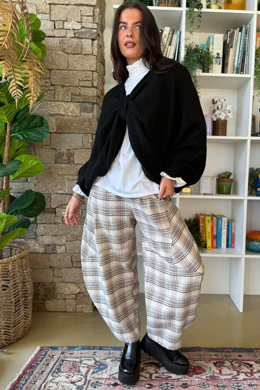 Big Softie Batwing Or Butterfly Knit Black /13=